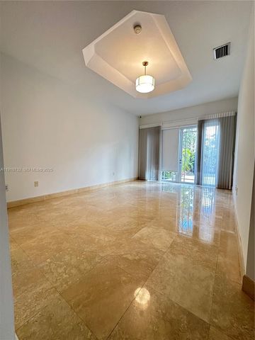 10772 NW 71st St, Doral, FL 33178