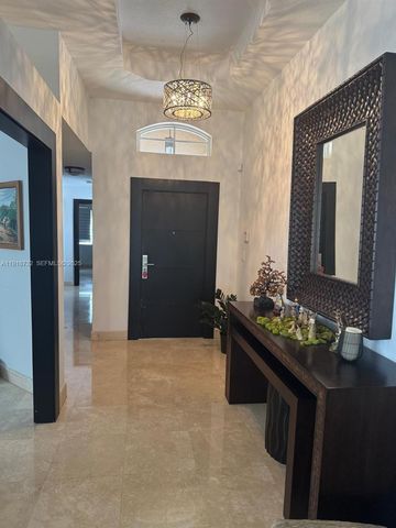 10772 NW 71st St, Doral, FL 33178