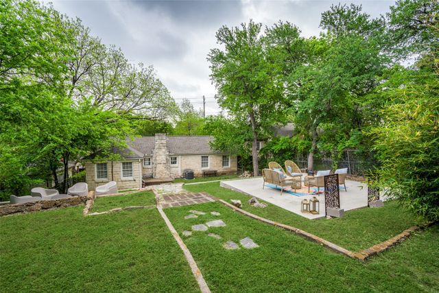 619 N Hampton, Dallas, TX 75208