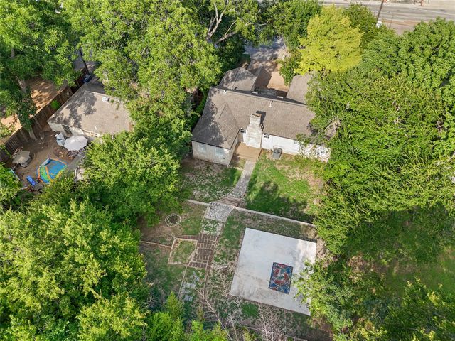 619 N Hampton, Dallas, TX 75208