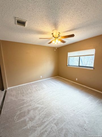 8911 Kenton Briar, San Antonio, TX 78240