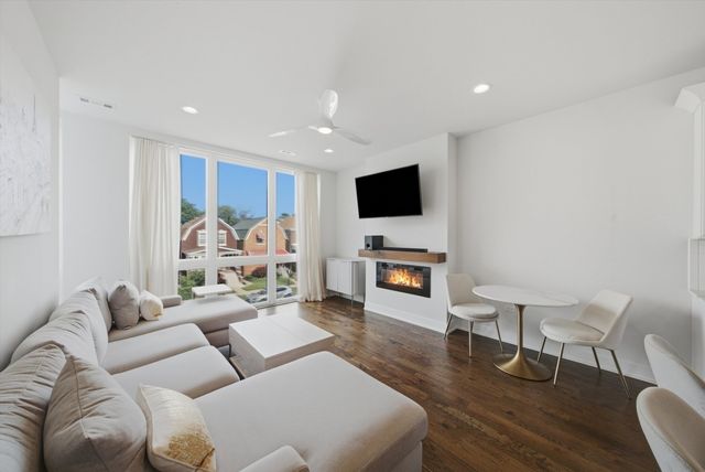 6606 S University Avenue 2, Chicago, IL 60637