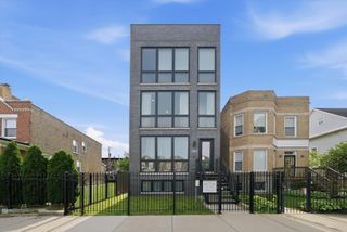 6606 S University Avenue 2, Chicago, IL 60637
