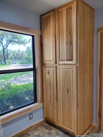 9115 CALLAGHAN RD, San Antonio, TX 78230