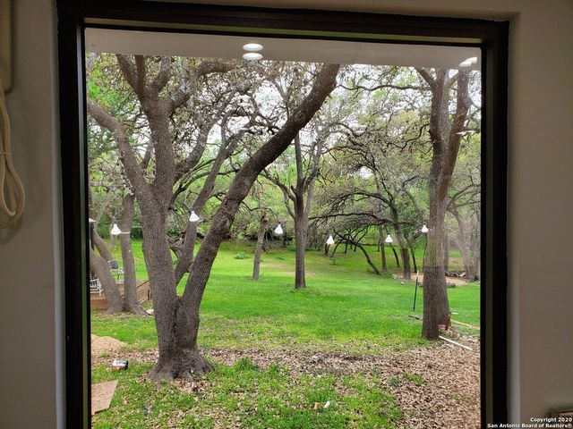 9115 CALLAGHAN RD, San Antonio, TX 78230