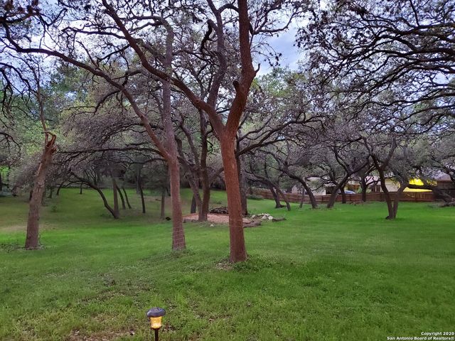 9115 CALLAGHAN RD, San Antonio, TX 78230