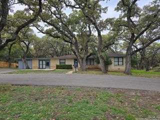 9115 CALLAGHAN RD, San Antonio, TX 78230