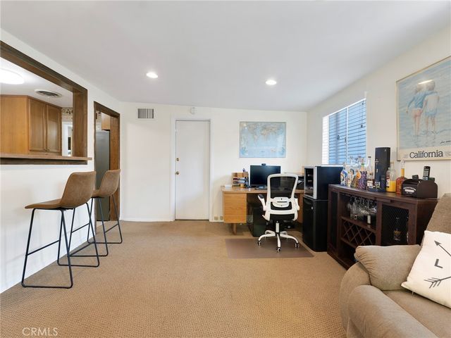 8543 Oakdale Avenue, Winnetka, CA 91306