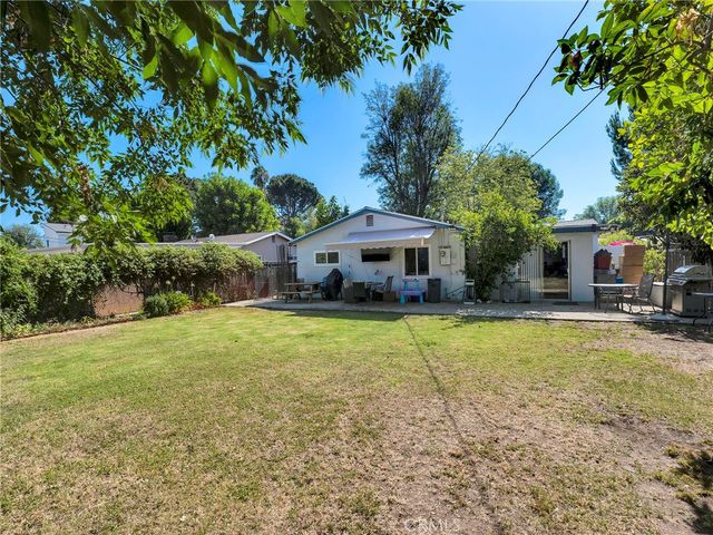 8543 Oakdale Avenue, Winnetka, CA 91306