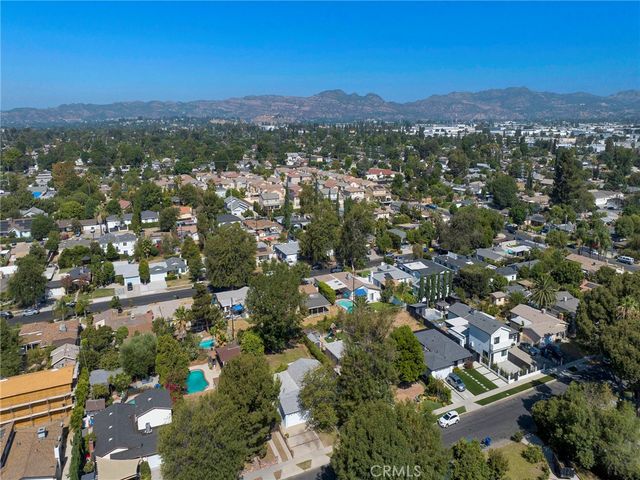 8543 Oakdale Avenue, Winnetka, CA 91306