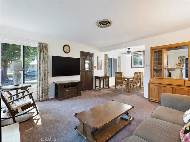 8543 Oakdale Avenue, Winnetka, CA 91306