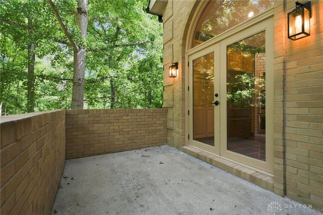947 Woodcreek Drive, Miami Twp, OH 45150