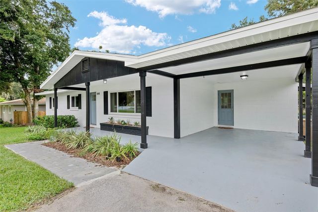 1846 SE LAKE WEIR AVENUE, Ocala, FL 34471