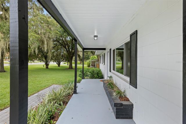 1846 SE LAKE WEIR AVENUE, Ocala, FL 34471