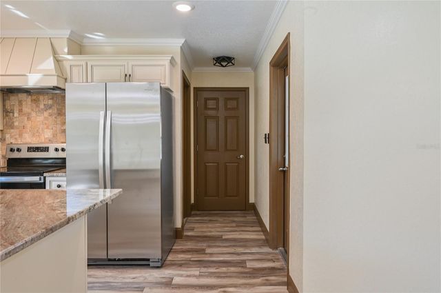 1846 SE LAKE WEIR AVENUE, Ocala, FL 34471