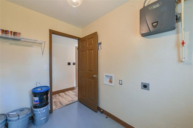 1846 SE LAKE WEIR AVENUE, Ocala, FL 34471