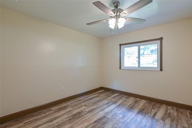 1846 SE LAKE WEIR AVENUE, Ocala, FL 34471