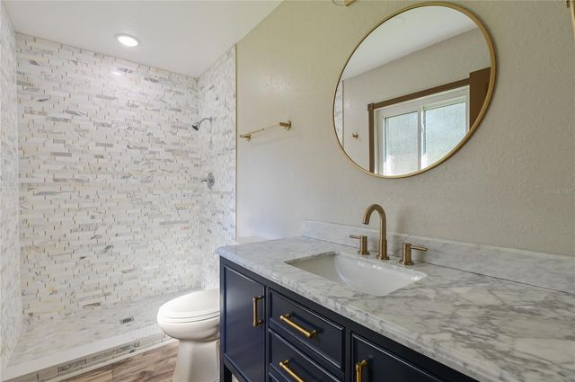 1846 SE LAKE WEIR AVENUE, Ocala, FL 34471