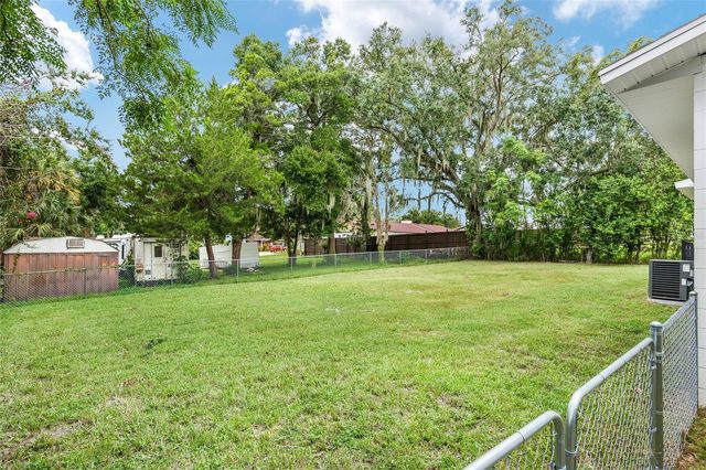 1846 SE LAKE WEIR AVENUE, Ocala, FL 34471