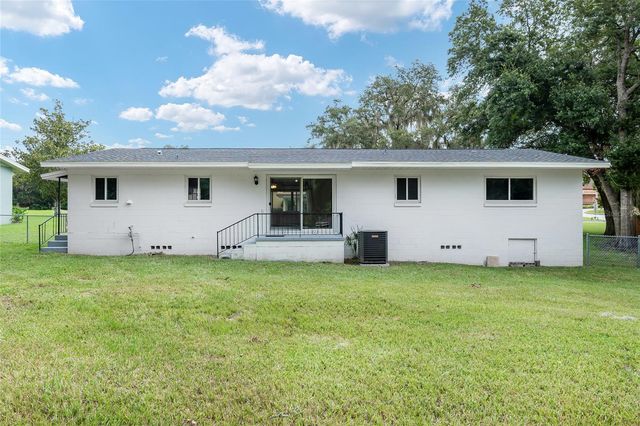1846 SE LAKE WEIR AVENUE, Ocala, FL 34471