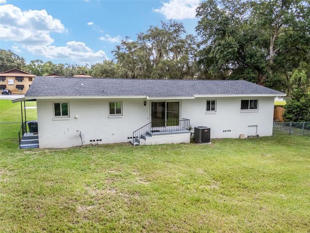 1846 SE LAKE WEIR AVENUE, Ocala, FL 34471