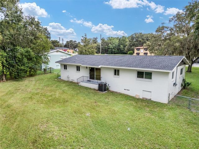 1846 SE LAKE WEIR AVENUE, Ocala, FL 34471