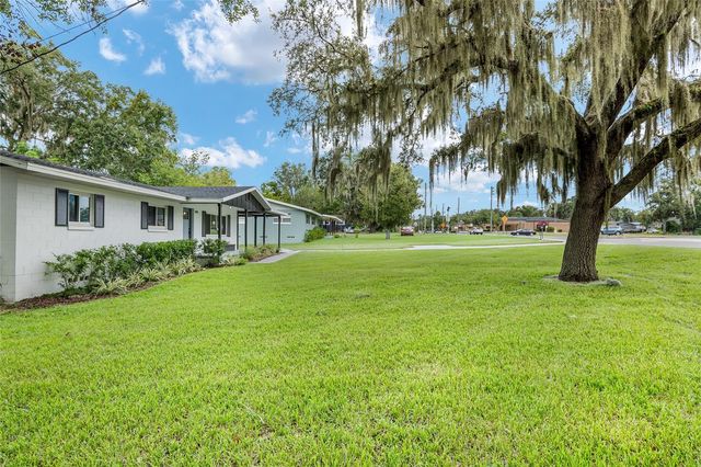 1846 SE LAKE WEIR AVENUE, Ocala, FL 34471