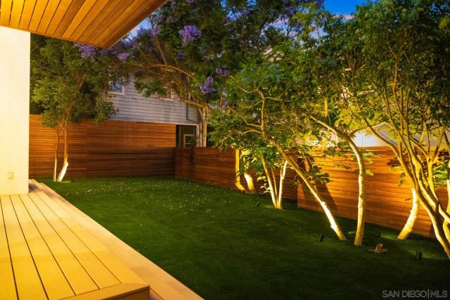 7376 Fay Ave, La Jolla, CA 92037