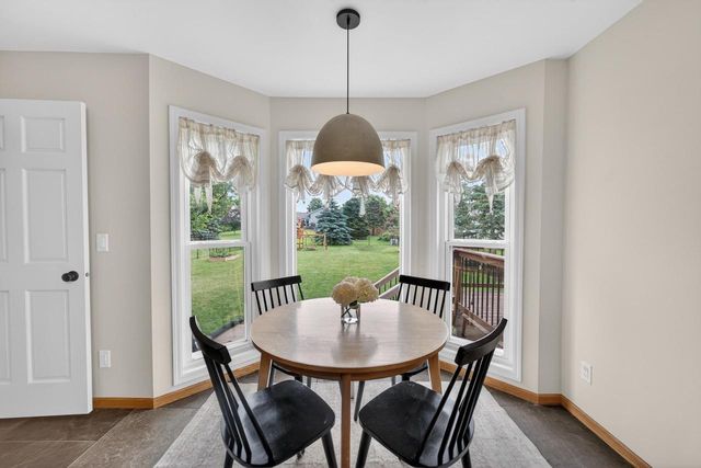 405 Meadow View Lane, Deforest, WI 53532