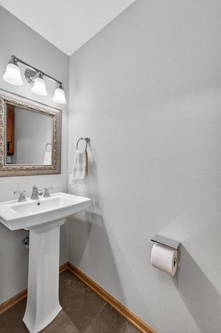 405 Meadow View Lane, Deforest, WI 53532