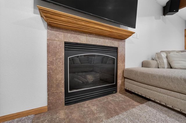405 Meadow View Lane, Deforest, WI 53532