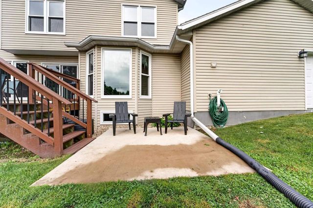 405 Meadow View Lane, Deforest, WI 53532