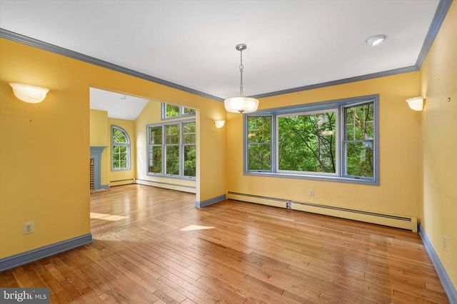 809 IRENIC CT, Norristown, PA 19403