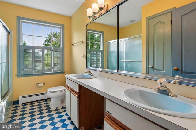 809 IRENIC CT, Norristown, PA 19403