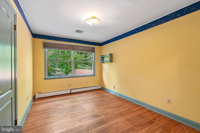809 IRENIC CT, Norristown, PA 19403