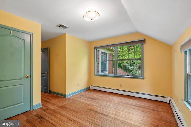 809 IRENIC CT, Norristown, PA 19403