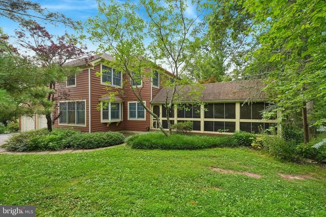 809 IRENIC CT, Norristown, PA 19403