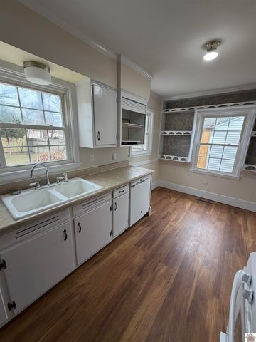 3233 Pines Road, Paducah, KY 42001