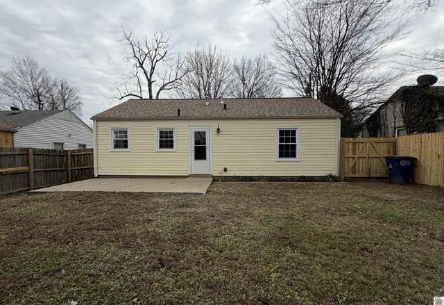 3233 Pines Road, Paducah, KY 42001