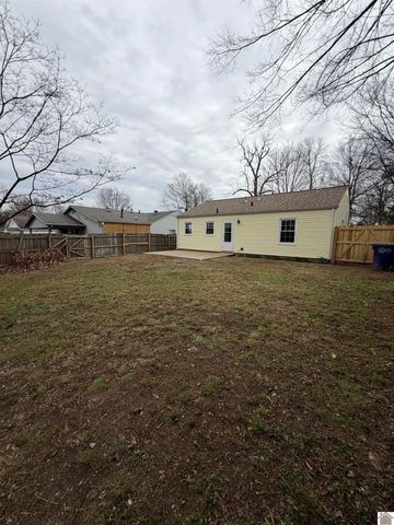 3233 Pines Road, Paducah, KY 42001