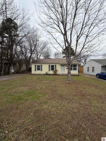 3233 Pines Road, Paducah, KY 42001