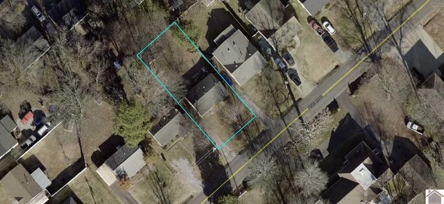 3233 Pines Road, Paducah, KY 42001