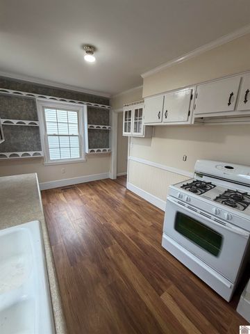 3233 Pines Road, Paducah, KY 42001