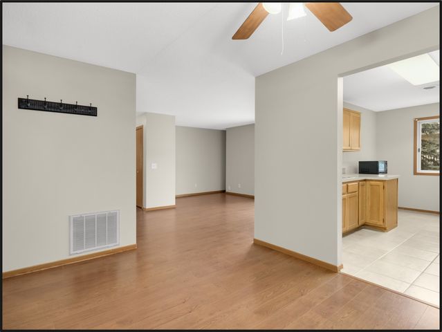 6248 Magda Drive D, Maple Grove, MN 55369