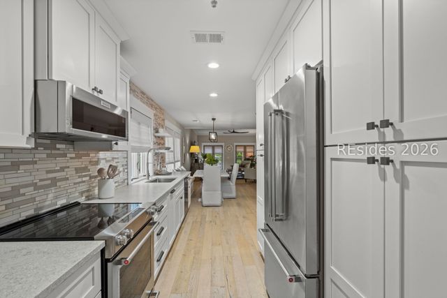 10 Johnston Way 11E, Bluffton, SC 29910