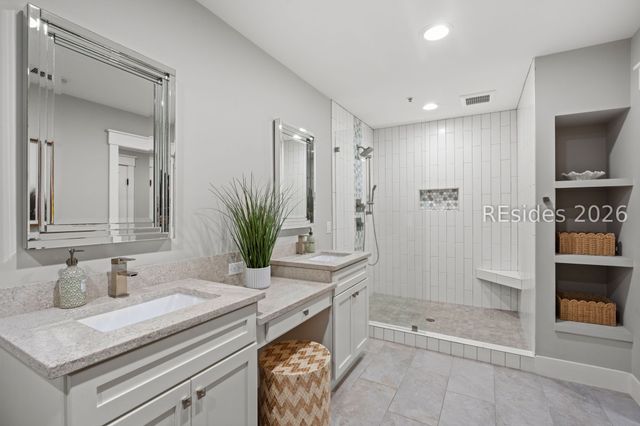 10 Johnston Way 11E, Bluffton, SC 29910