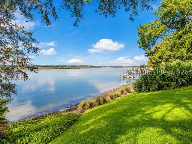 10 Johnston Way 11E, Bluffton, SC 29910