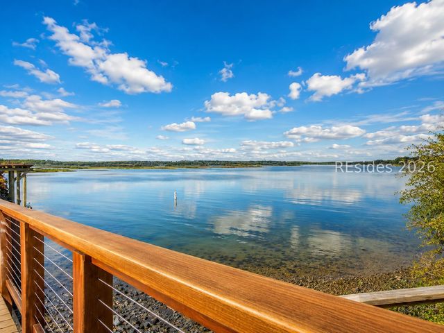 10 Johnston Way 11E, Bluffton, SC 29910