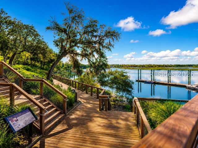10 Johnston Way 11E, Bluffton, SC 29910