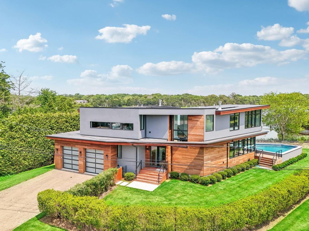 61 Harbor Drive, Sag Harbor, NY 11963